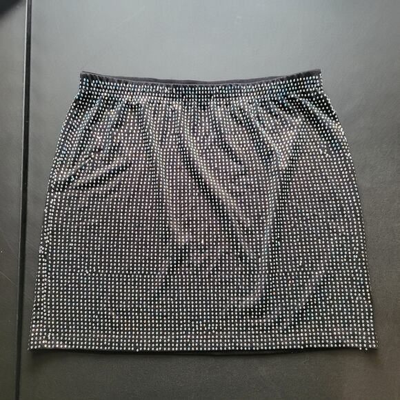 NWT Kikiriki 2 piece studded top and skirt set black medium - Picture 3 of 8